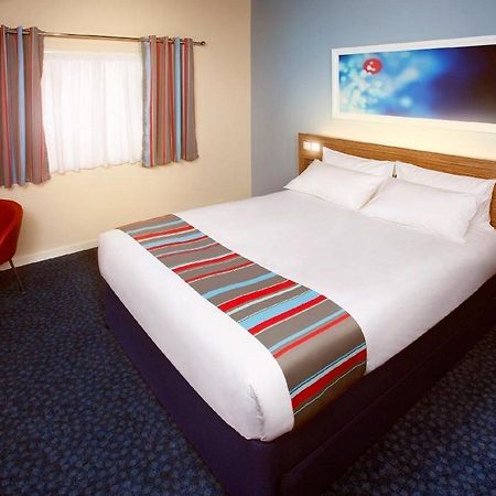 Travelodge Cardiff M4 Eksteriør bilde