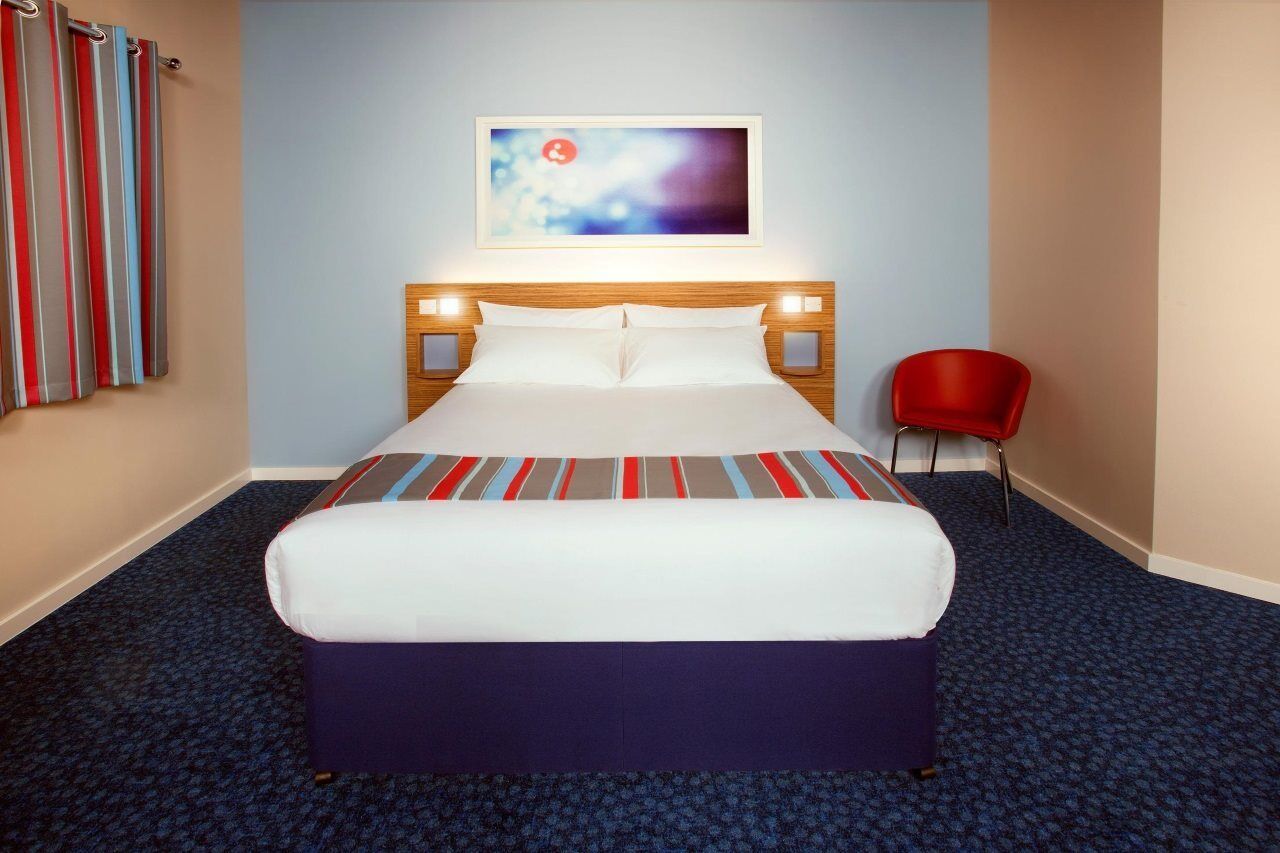 Travelodge Cardiff M4 Eksteriør bilde